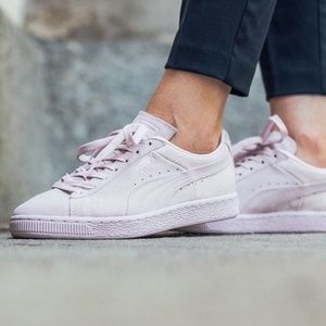 Puma Suede Classic Embossed in Lilac Snow